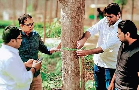 The team took up Pattabhi Ram Nagar as the pilot ward and carried out the census over 20 days