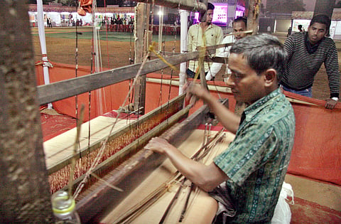 Khadi sales jump 28 per cent to Rs 3,215 crore in 2018-19