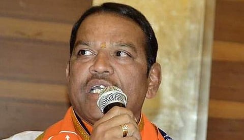 Shiv Sena sitting MP Shrirang C Barne (Photo | Shrirang Appa Barne Twitter)