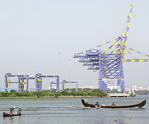 Kochi port (Jipson Sikhera).