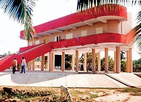 A cyclone-resistant shelter