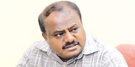What do you know about politics? CM Kumaraswamy asks TV channels