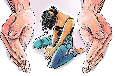 Four of her women colleagues dragged her out and stripped her on the Begumpet-Somajiguda road, while others thrashed her. It was not the police, but inebriated customers of the pub, who came to her rescue, she said.