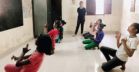 Pari Goenka conducting dance lessons at Colours of Life