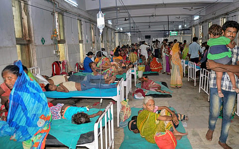 Children showing symptoms of Acute Encephalitis Syndrome AES being treated at a hospital in Muzaffarpur district. (File Photo | PTI)