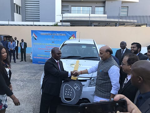 Rajnath Singh presenting SUV key to Mozambique Minister of Interior Jaime Basilio Monteiro (Photo | EPS)