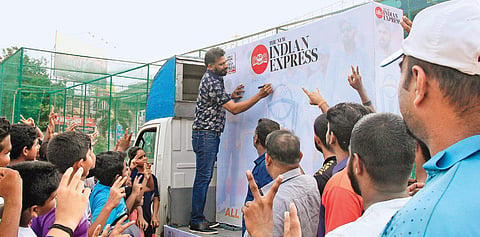 Firoz V Rashee, former Kerala Ranji cricket team captain, inaugurating The New Indian Express signature campaign at Wisdom Cricket Academy, St George’s High School, Edapally, on Monday | ARUN ANGELA
