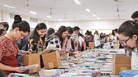Image of a book sale used for representational purposes.