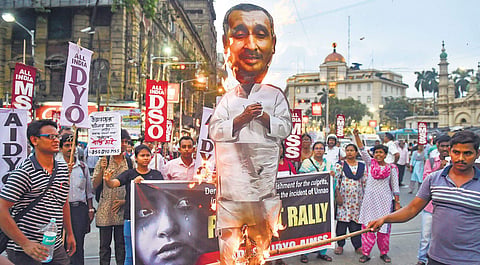 Student organisations burn an effigy of Unnao rape case’s main accused BJP MLA Kuldeep Singh Sengar in Kolkata. (Photo | PTI)