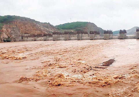Floodwater in the river Godavari (File Photo |EPS)