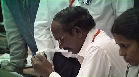 A dejected ISRO cheif K Sivan announcing the loss of connectivity with Vikram. (Photo | DD)