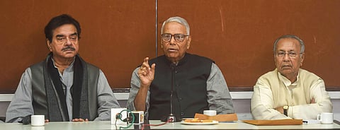 Former Union Minister Yashwant Sinha along with actor-politician Shatrughan Sinha and former Gujrat CM Suresh Mehta addresses a press conference to announce the 'Bharat Jodo Yatra 2020'. (Photo | PTI)