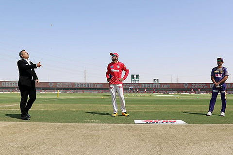 KL Rahul captain of Kings XI Punjab and Dinesh Karthik captain of Kolkata Knight Riders during the toss (Photo | www.ipl.com)