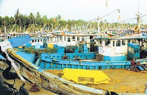 Boats docked at the Kodi Kanyana jetty