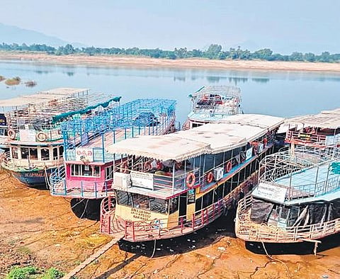 A boat owner V Rangareddy said 4,000 families are now bereft of employment.
