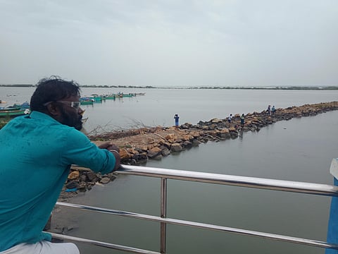 A view of the sea from the Thoothukudi south beach road ahead of Cyclone Burevi (Photo | Express)