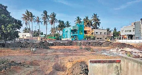 Private parties have been trying to take over the land for construction by depositing large quantities of soil on the lakebed of Vannan Kulam | Express
