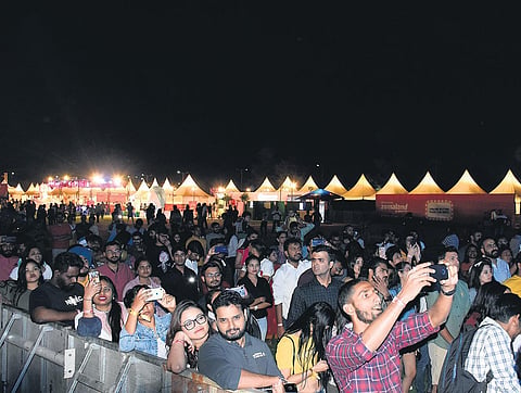 Glimpses of different moods at Zomaland on the first day of the carnival | Saptarshi Mukherjee