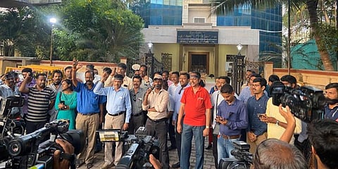 Journalists protest in front of the Chennai Press Club against the attack on fellow scribes in Delhi. (Photo| Omjasvin MD, EPS)