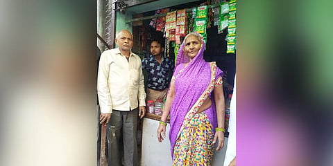 Dasrath and wife Parvati recall the night of horror in Mustafabad (Photo | EPS)