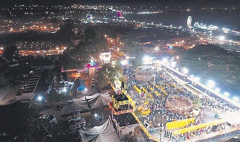 The venue of Medaram jatara tastefully decked up for the celebrations on Tuesday. (Photo | EPS)