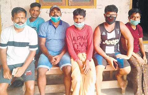 Migrant workers from Kendrapara stranded in Ernakulam district of Kerala