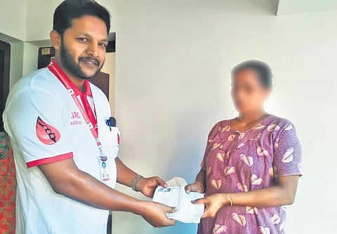 Valsaraj Manalat hands over the medicine to the patient at the latter’s home at Edacheri near Nadapuram in Kozhikode