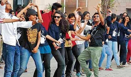 Students can apply to private varsities in Telangana this year itself