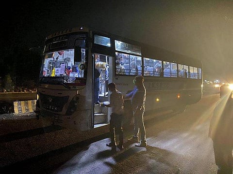 File photo of Kota students boarding a bus to return to their home towns during the lockdown. (Photo | Twitter)