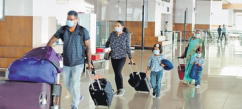 Experts: Flouting of social distancing, hygiene norms could contribute to community transmission