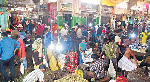 A huge crowd gathered at the Koyambedu market | Martin Louis