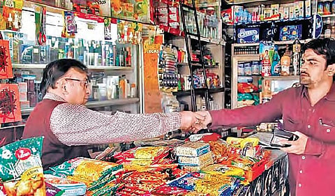 The friendly kirana wallah looked like a blessing then. It was 5 pm and a tea stall nearby was already closing.