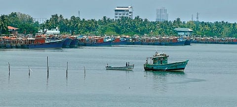 Fishers fight a losing battle