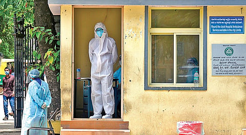 Medical professionals on duty at Bowring Hospital in Bengaluru on Wednesday | Vinod Kumar T