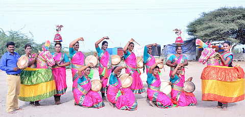 History professor Sankar trains his transgender students in Parai Aattam and Karagaattam | Express