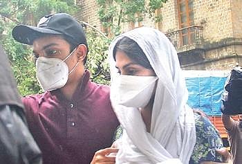 Actress Rhea Chakraborty arrives at ED office in Mumbai. (File photo| PTI)