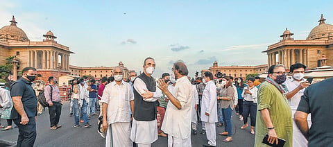 Rajya Sabha Ghulam Nabi Azad and other Opposition leaders before addressing the media, after a meeting with President Ramnath Kovind over the recent farm sector reform bills. (Photo | PTI)