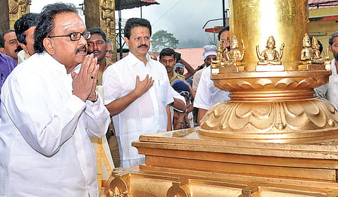 An ardent devotee of Lord Ayyappa, S P Balasubrahmanyam offering prayers at Sabarimala before receiving the Harivarasanam Award in 2015 /PIC | Shaji Vettipuram