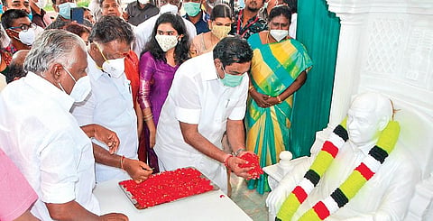 CM Edappadi K Palaniswami and Deputy CM O Panneerselvam taking part in the inauguration on Monday | V Karthikalagu