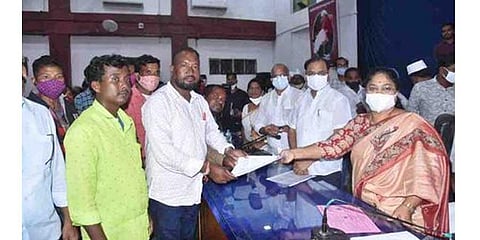 In setback to Odisha, a section of Kotia villagers side with AP