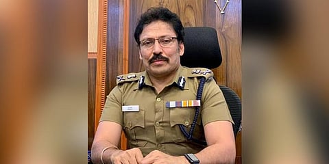 M Ravi