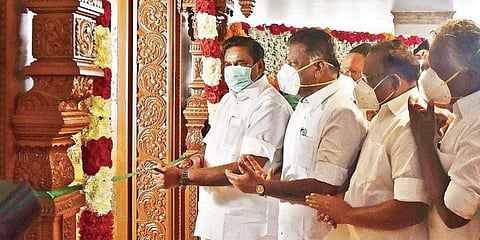 Then Tamil Nadu CM Edappadi K Palaniswami inaugurating Veda Nilayam as a memorial in presence of Deputy CM O Panneerselvam in Chennai. (Photo | P Jawahar, EPS)
