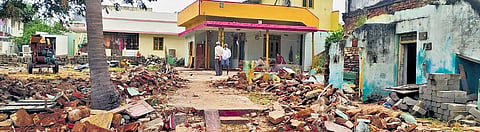 A view of damaged houses in Mandapalle of Rajampet mandal in Kadapa district after Cheyyeru deluge. (Photo | Madhav K, EPS)