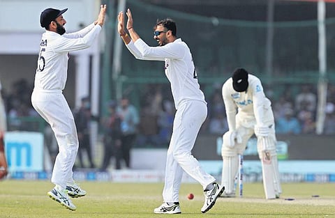 Axar Patel took his fifth five-wicket haul in his fourth Test on Saturday to help India bowl New Zealand out for 296 in Kanpur. (Photo | sportzpics)