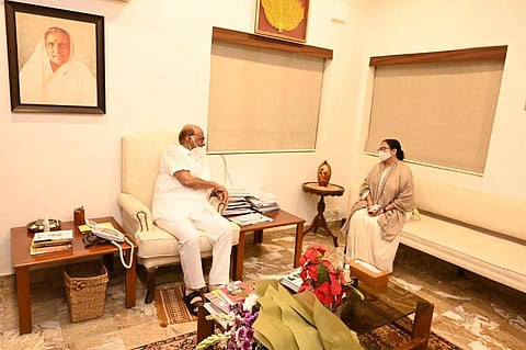 Sharad Pawar with Mamata Banerjee (Photo | Twitter)