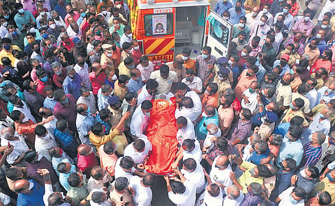 The body of Renjith Sreenivasan being taken to Alappuzha Bar Association hall on Monday for fellow advocates to pay homage