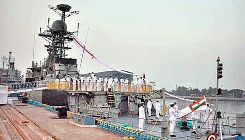 INS Khukri was commissioned in Mumbai and was introduced to Navy| EXPRESS