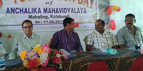 State minister Dibya Shankar Mishra with the prime suspect Gobinda Sahu at Anchalika Mahavidyalaya in Mahaling. (File photo | EPS)