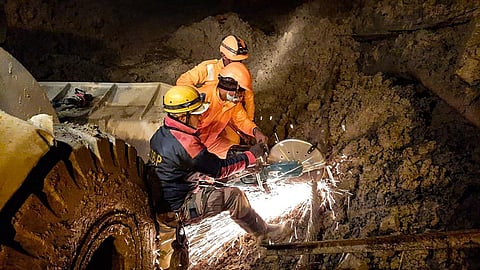 ITBP and other agencies cut the loose ends of pipes and wires inside the Tapovan Tunnel. (File Photo | PTI)