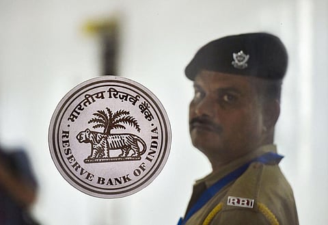 A security personnel guards at the RBI headquarters in Mumbai. (File | PTI)